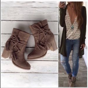 Brown boots. Way cute!